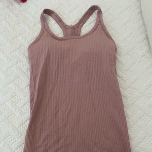 Lululemon top